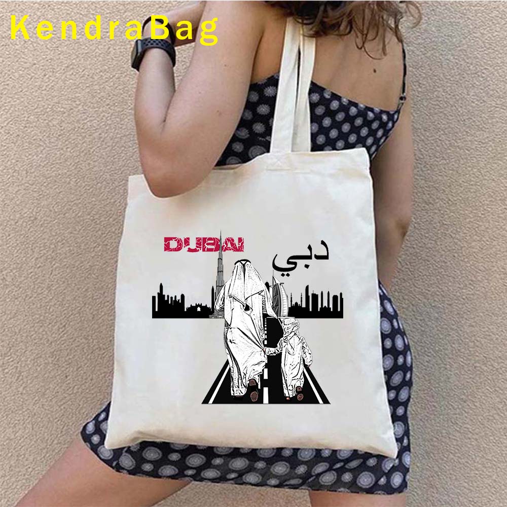 Love United Arab Emirates Embl - Women Bags In Dubai recension och pris