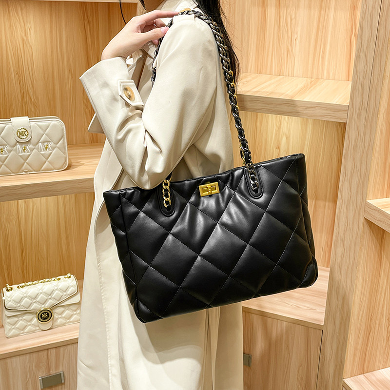 2026 New Hong Kong Quilted Tot - Women Bags Jw Pei recension och pris